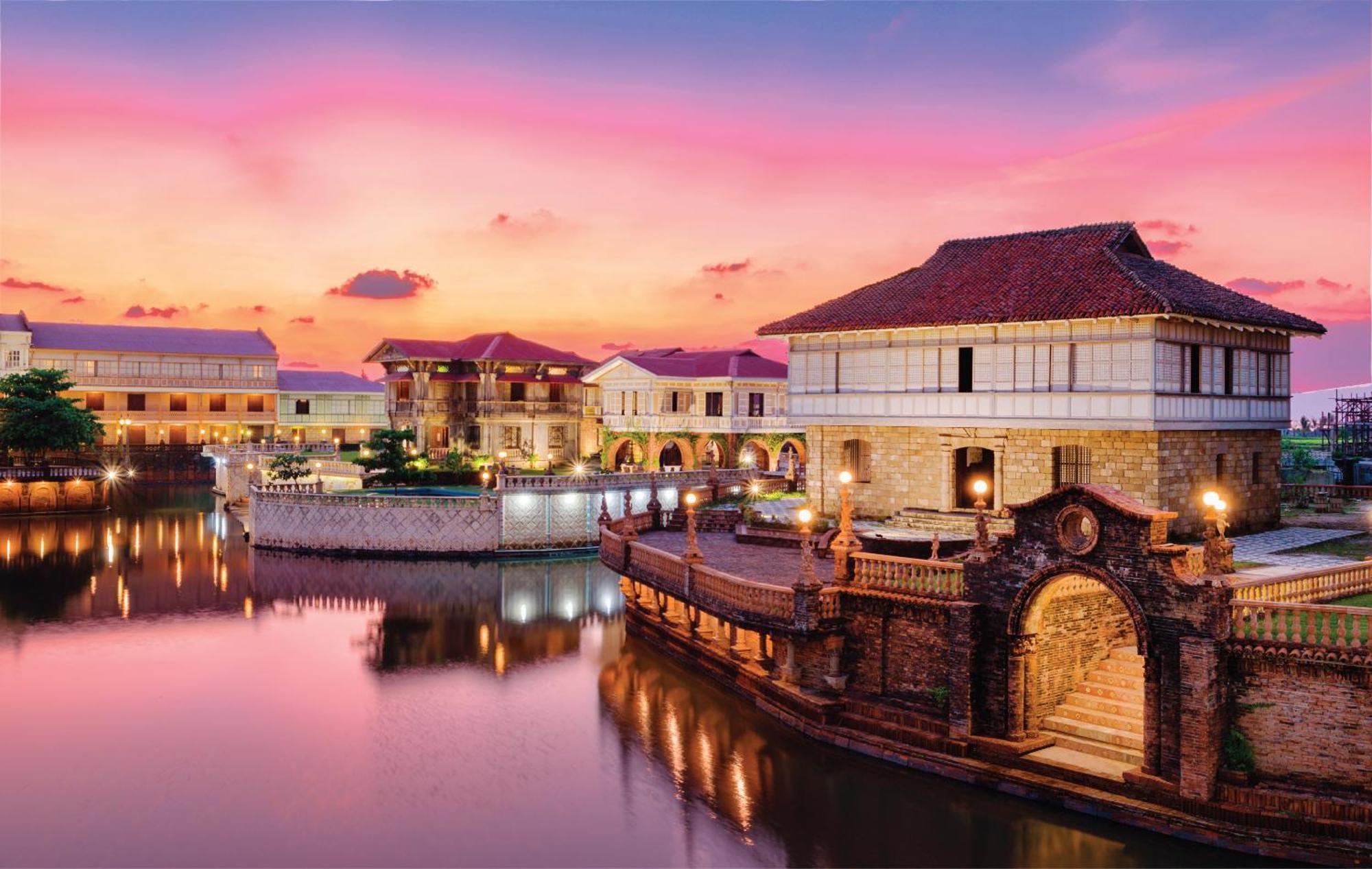 Las Casas Filipinas De Acuzar Bagac Экстерьер фото